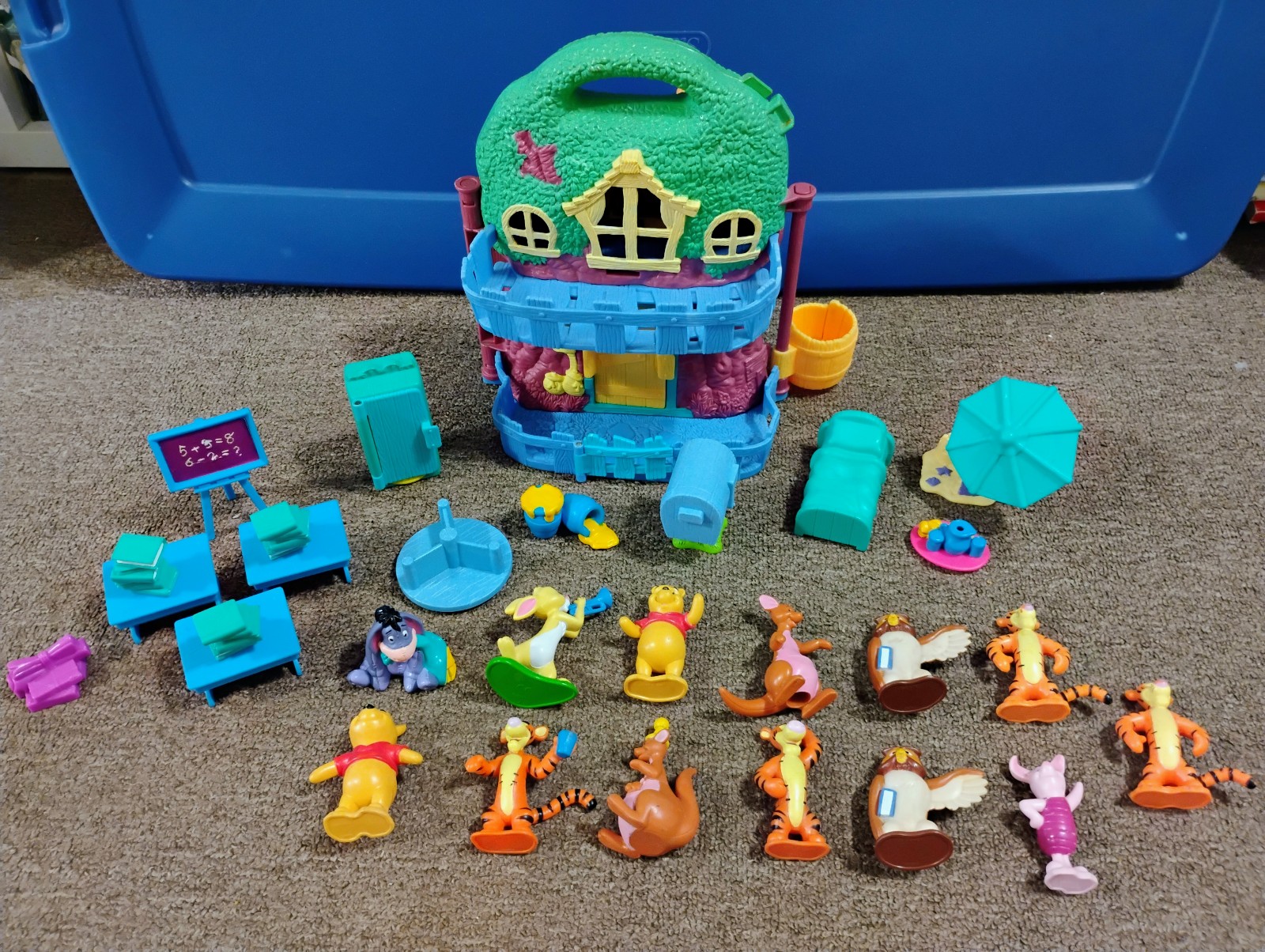 Vintage Disney Winnie Pooh 100 Acre Wood Tree House & Characters Toy Lot