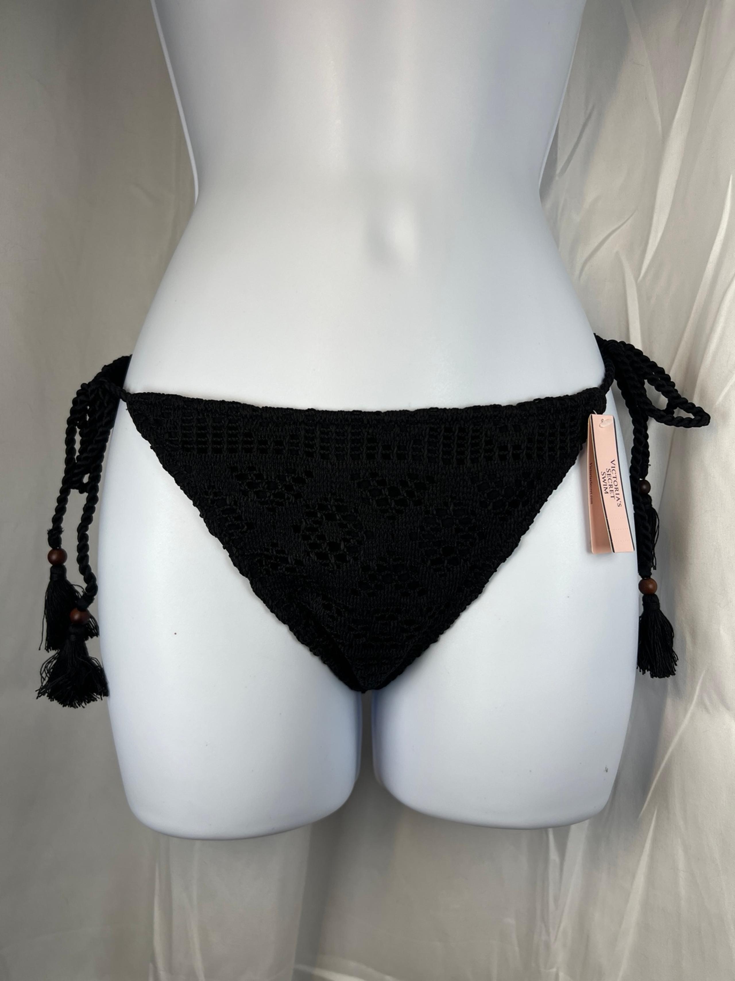 New Victorias Secret Classic String Side-Tie Black Crochet Lace Bikini Bottom M