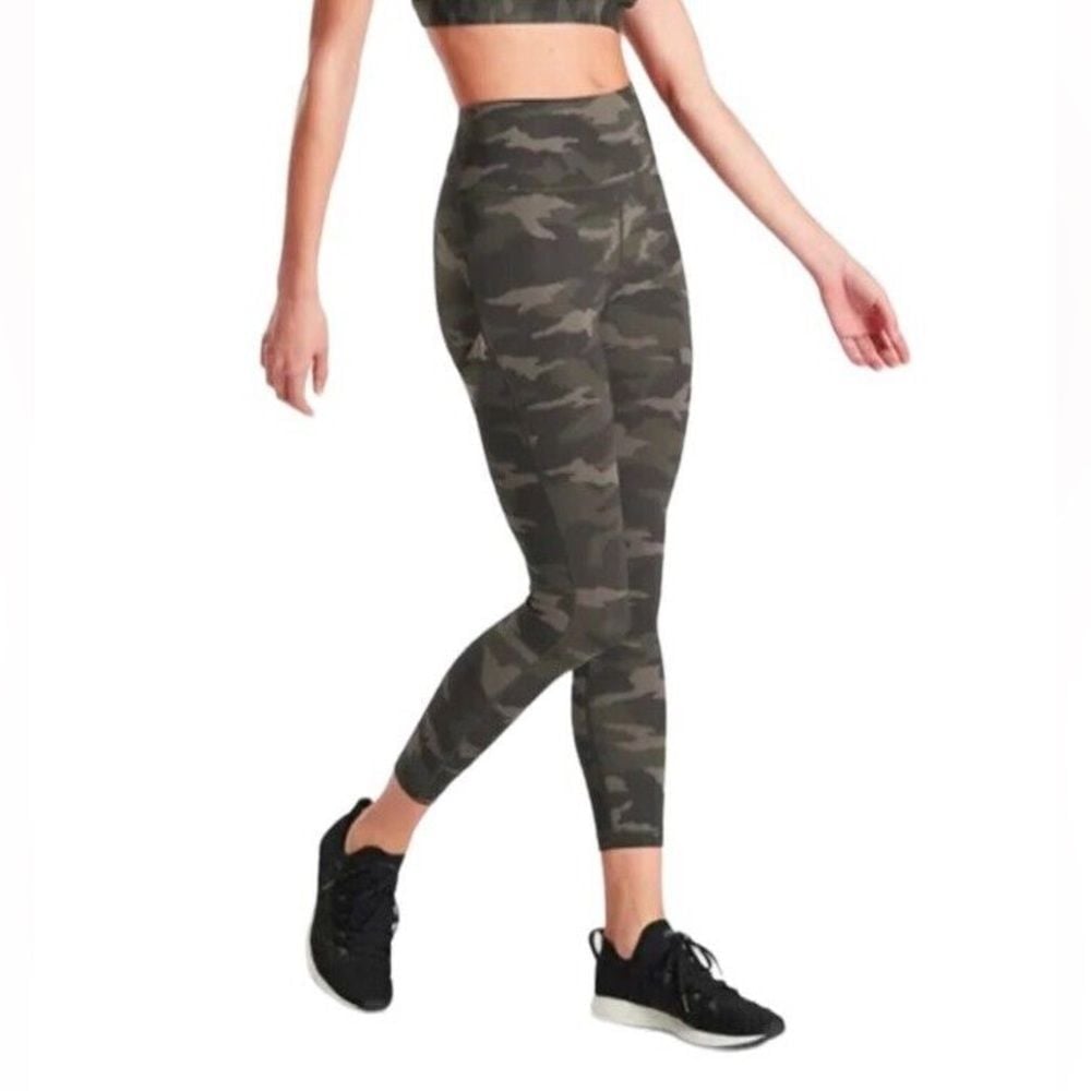 Athleta Ultimate Stash 7/8 Tight Leggings Camo Green