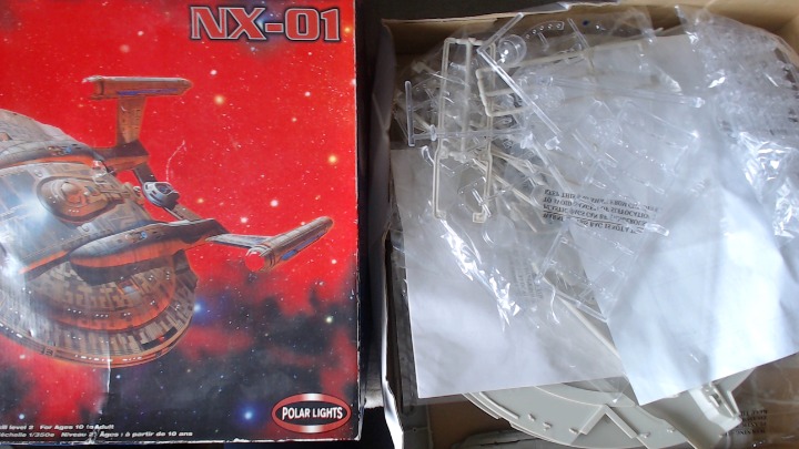 Polar Lights 1/350 NX-01 Enterprise - Read Description