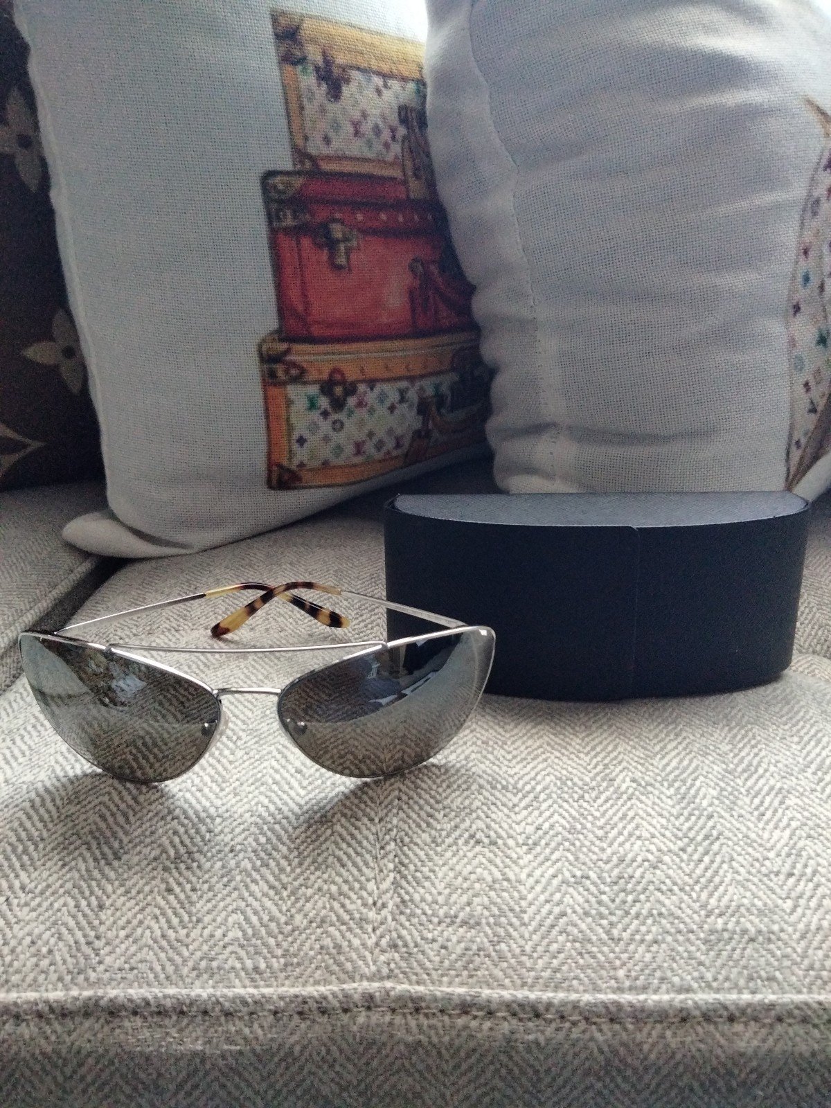 Prada polarized SPR65V sunglasses