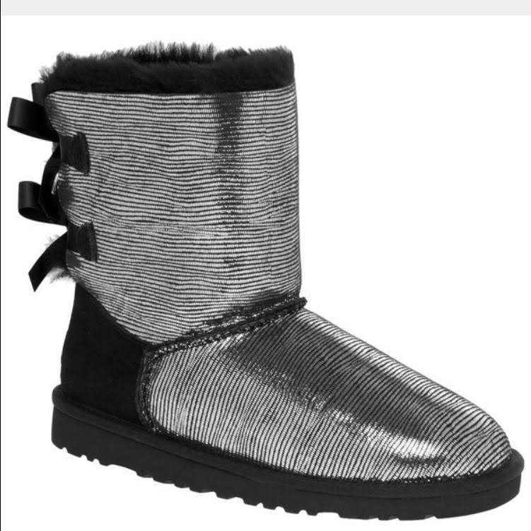 Ugg big kid size 6 Bailey bow metallic black boots