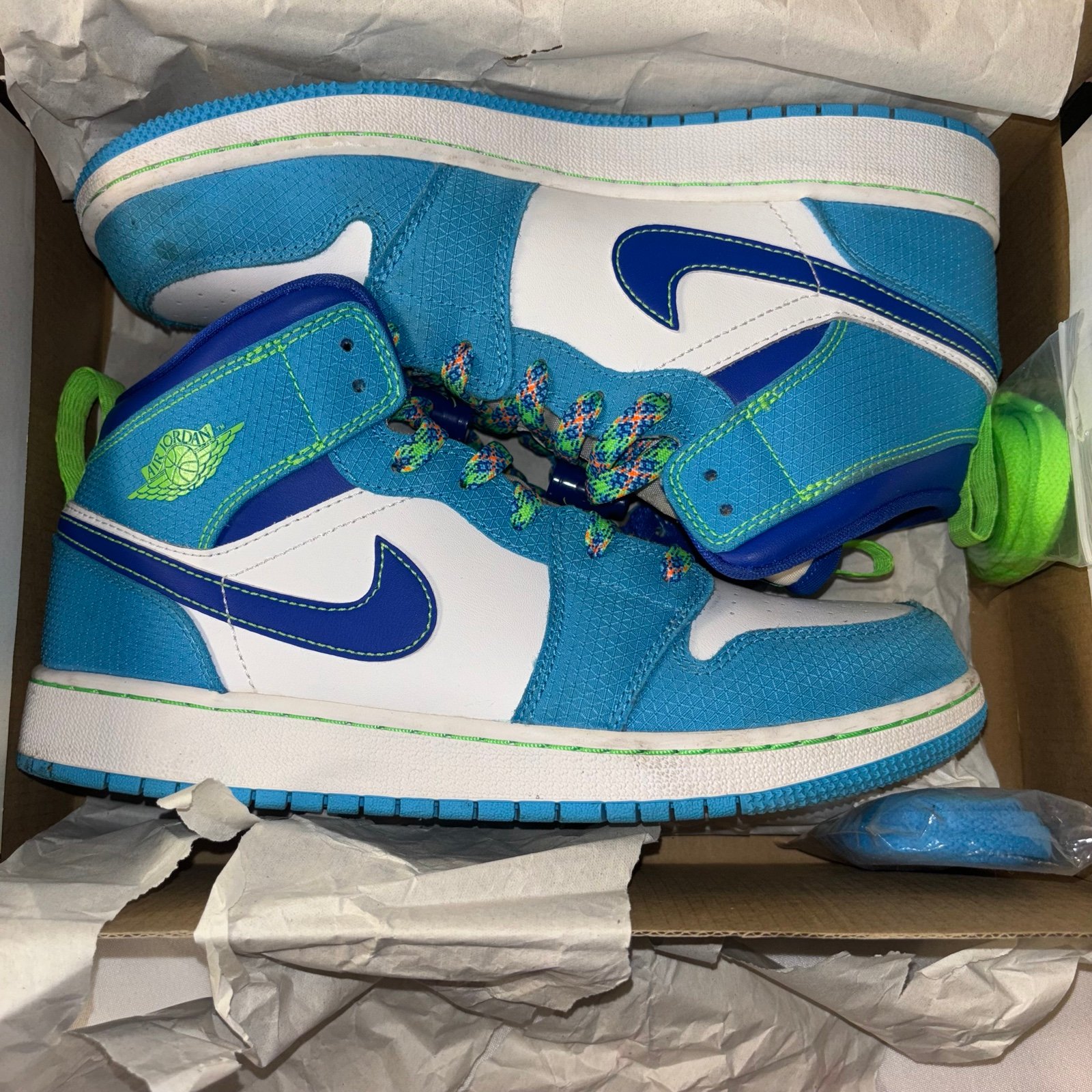 Jordan 1 Mid SE Sprite Blue size 7y