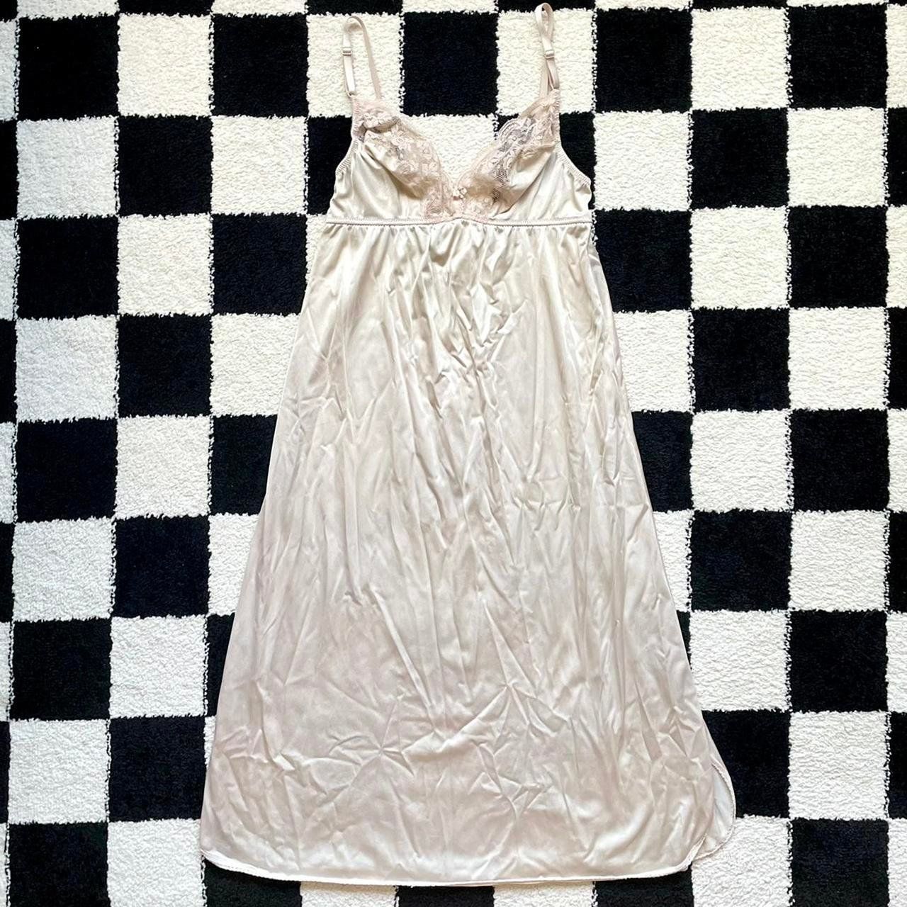Vintage 70s Cream Vanity Fair Slip