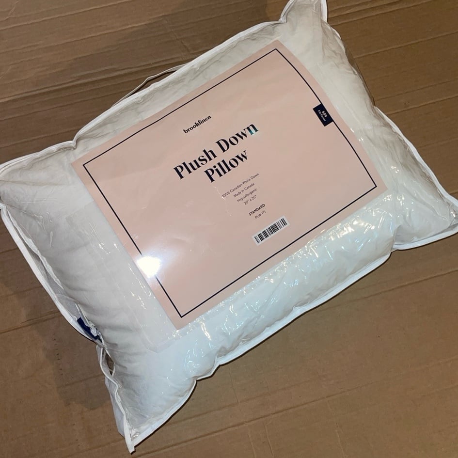 New one brooklinen plush down pillow hypoallergenic duck down standard size