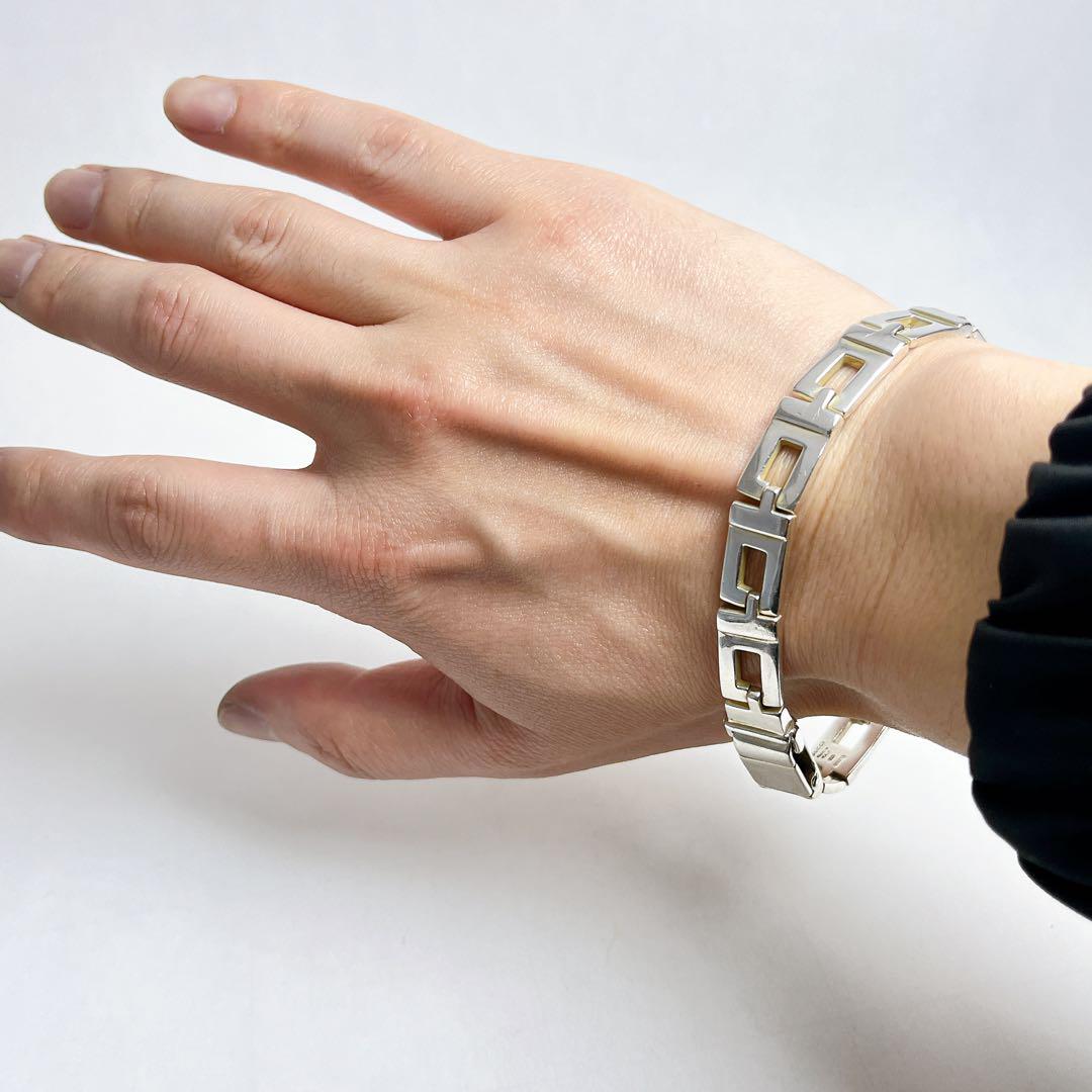 GUCCI VINTAGE / グッチ 】G Shaped Narrow Bracelet