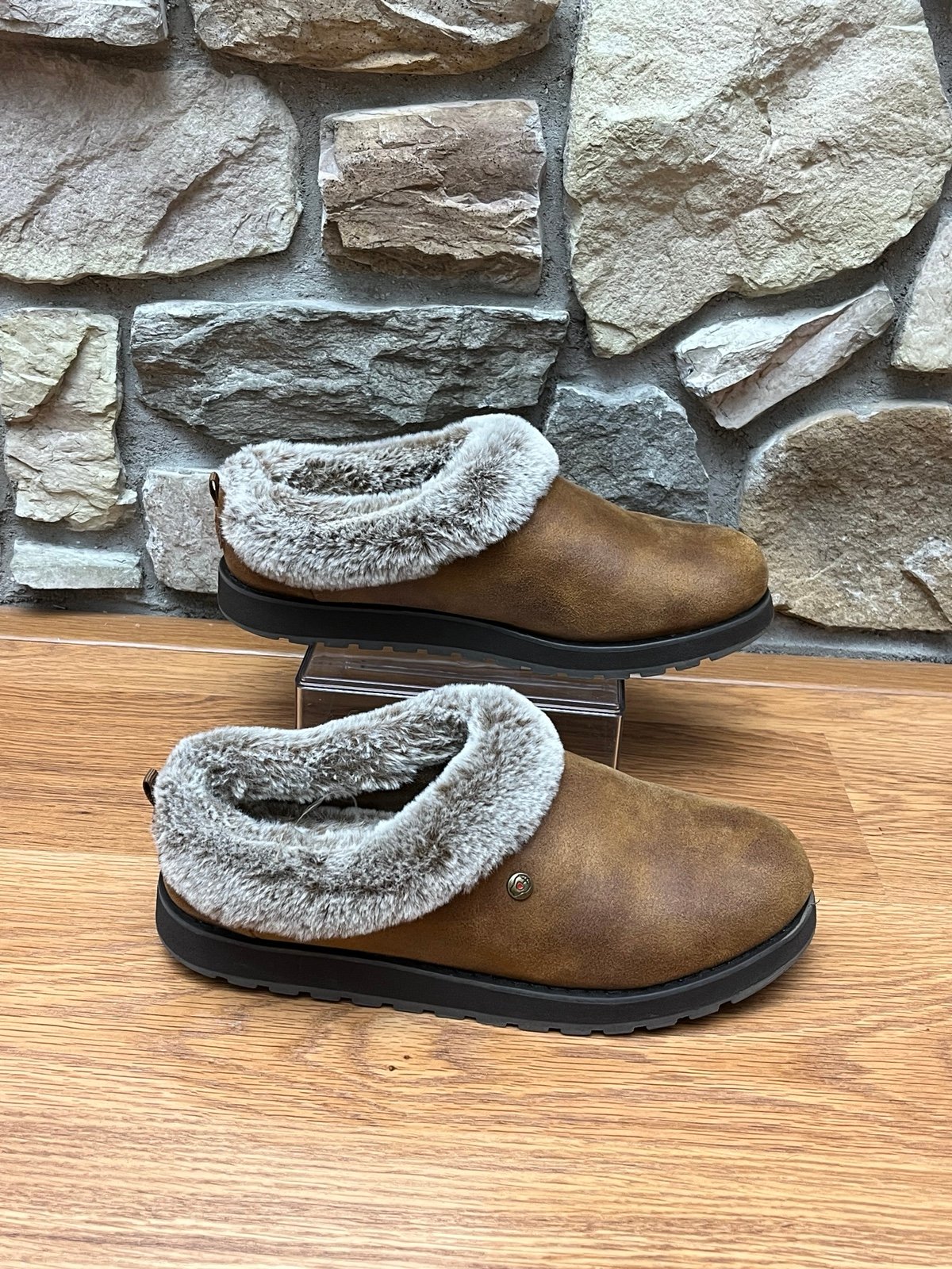 SKECHERS Women's Bobs Keepsakes REM Slip On Clogs Faux Fur Lined Shoes 10 Brown