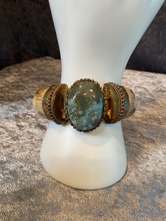 Vintage Chunky India Brass Pull Pin Bangle Bracelet