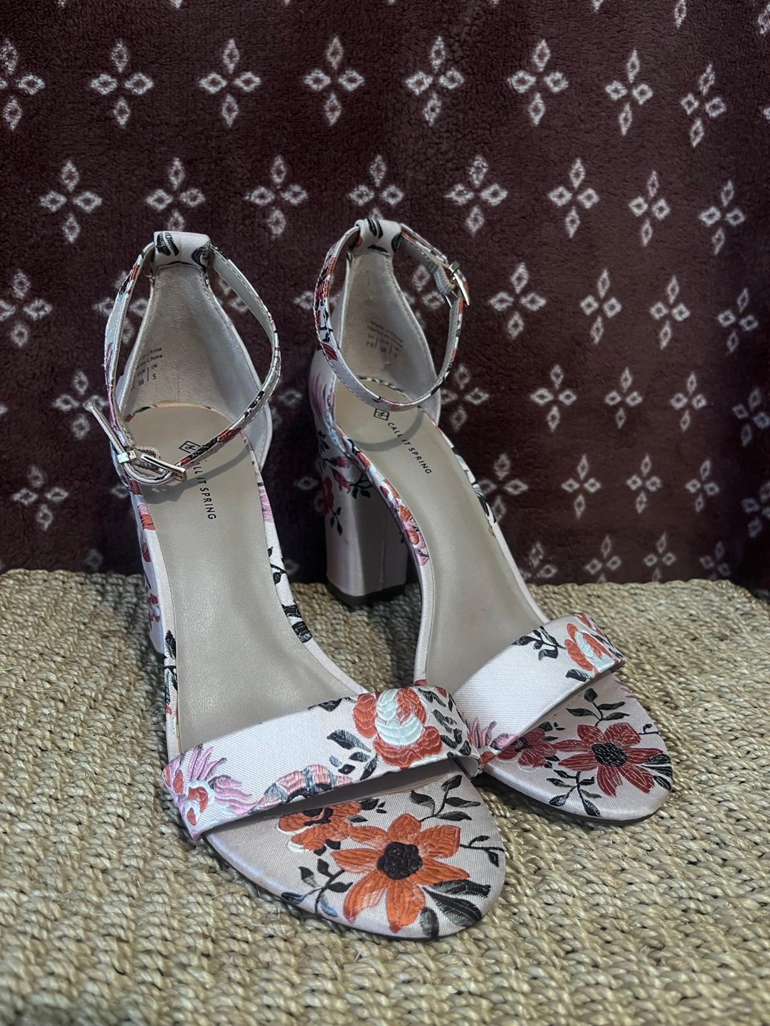 Silk Heels! Call It Spring Floral Women’s High Heels Size 7.5