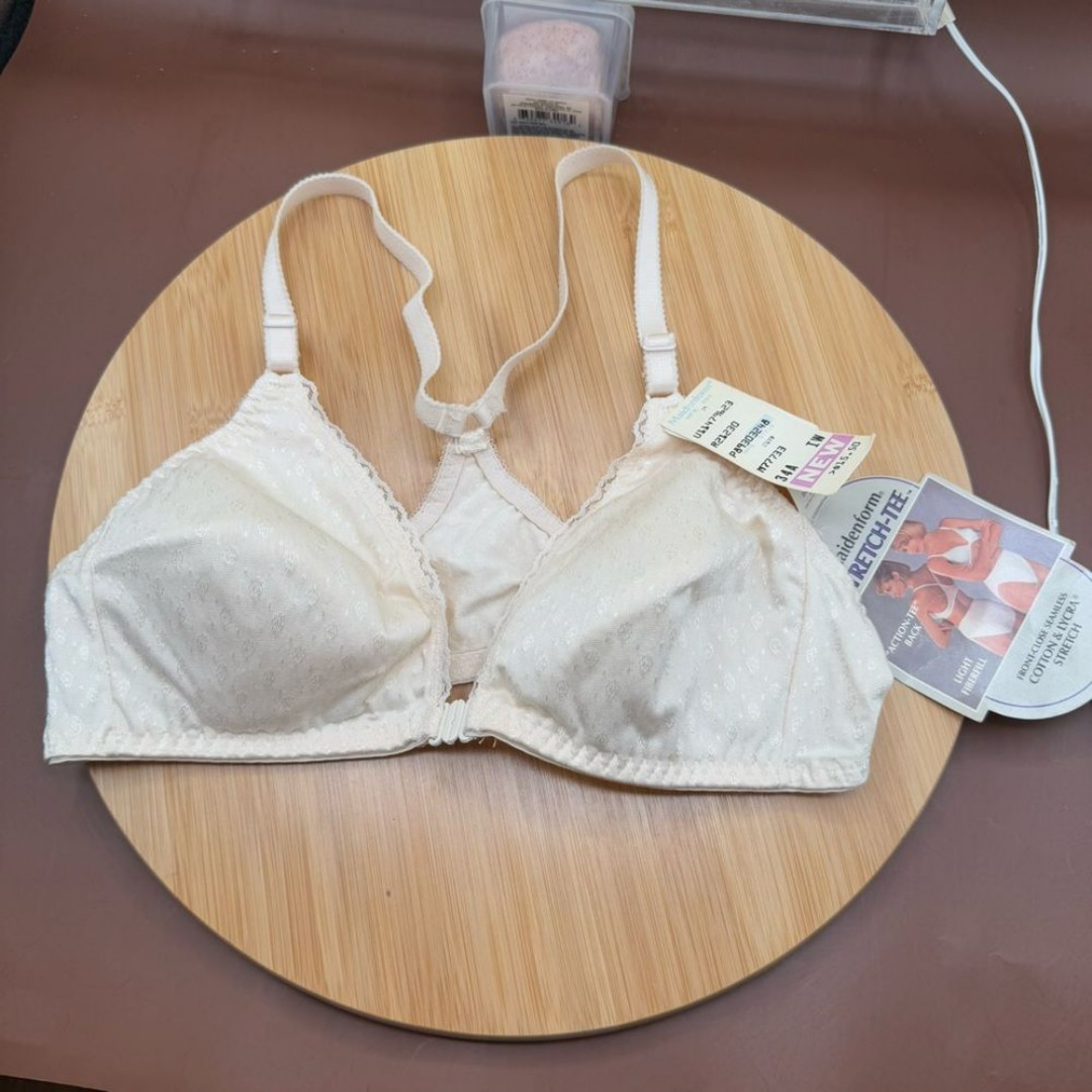 Vintage 70's Stretch-Tee Maidenform Bralette Size 34A Lace Trim Made in USA NWT