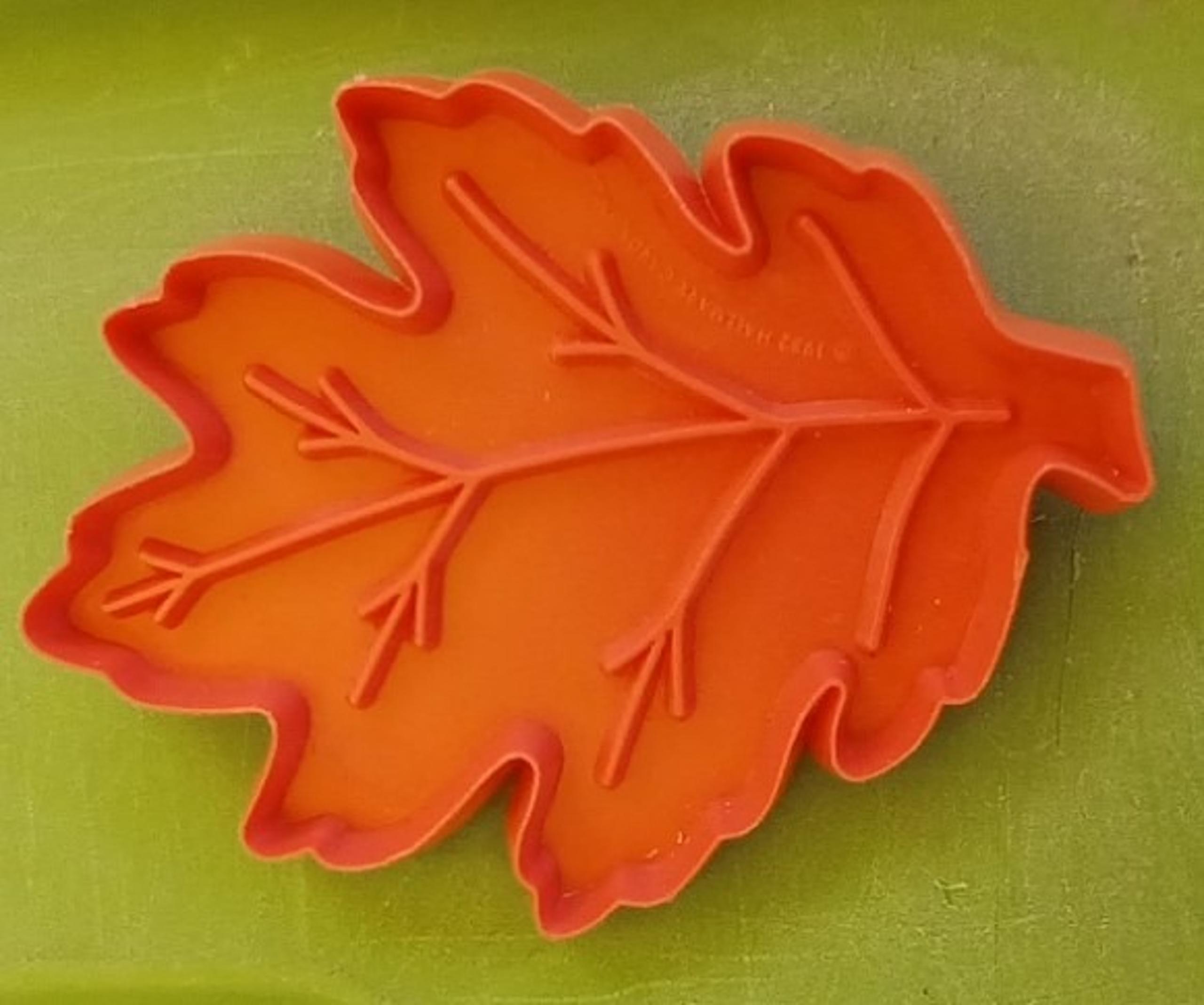 Cookie Cutter Fall Leaf Hallmark Vintage