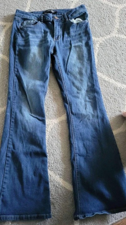 Womens Size 9/10 Regular Jeans