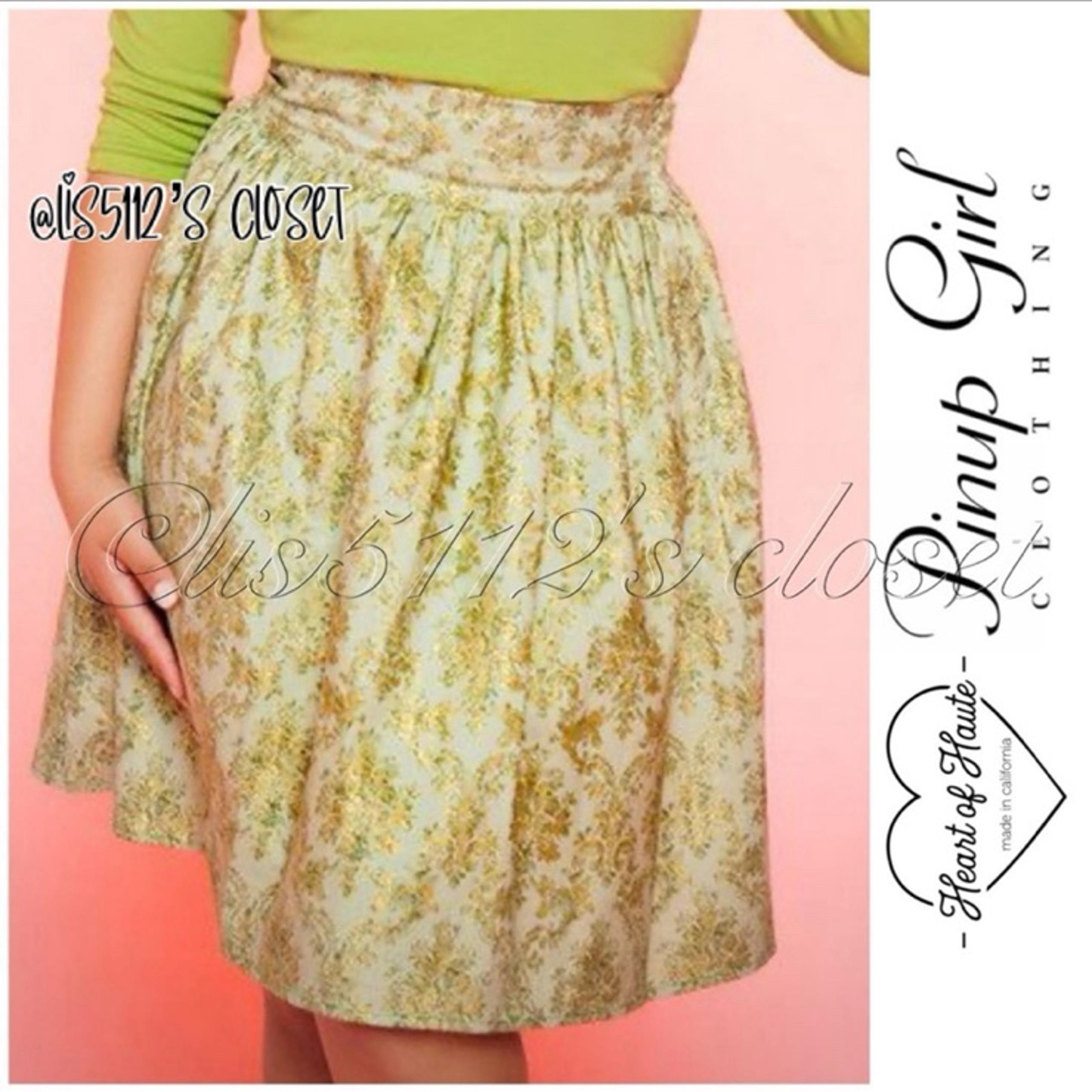 NWOT Pinup Couture x Heart of Haute Best Frocks Forever Cinderella PUG Skirt 1X
