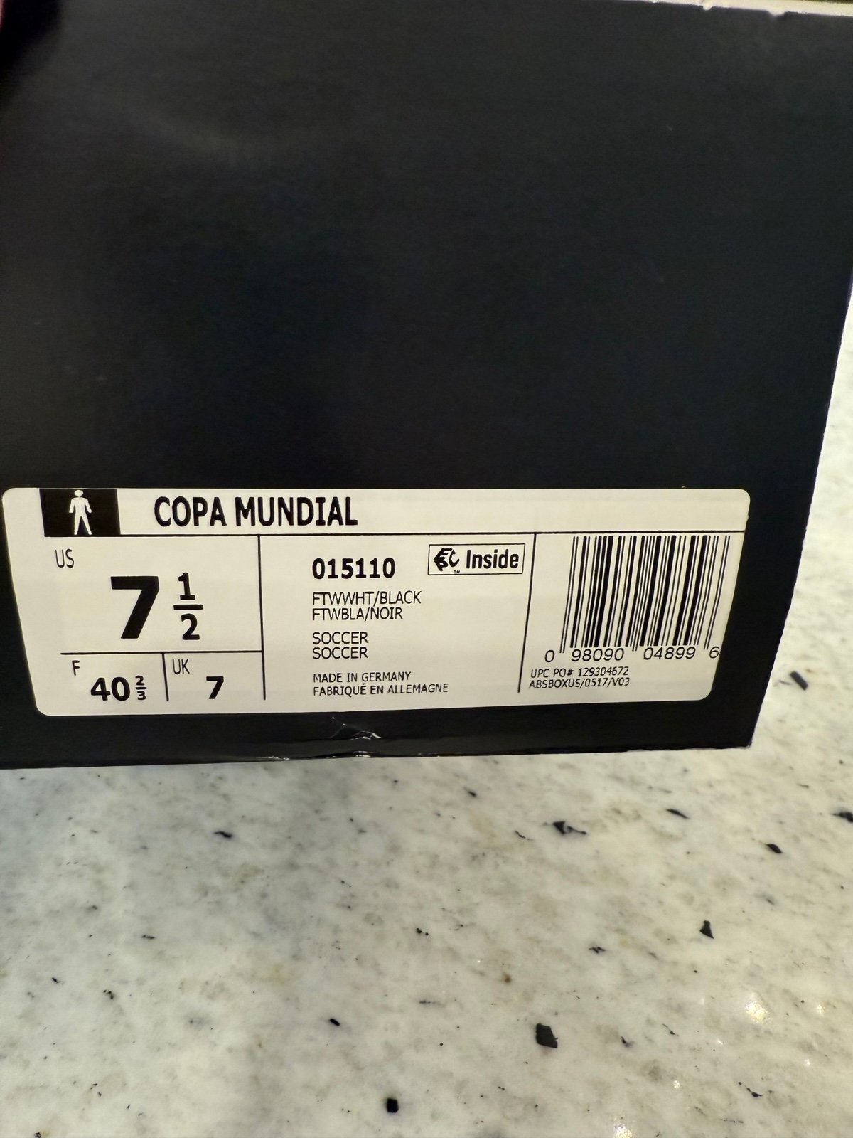 Men’s soccer shoes