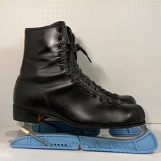Royal Canadian Icecablades • Ice Skates • Tempered Steel • Black • Blade Covers