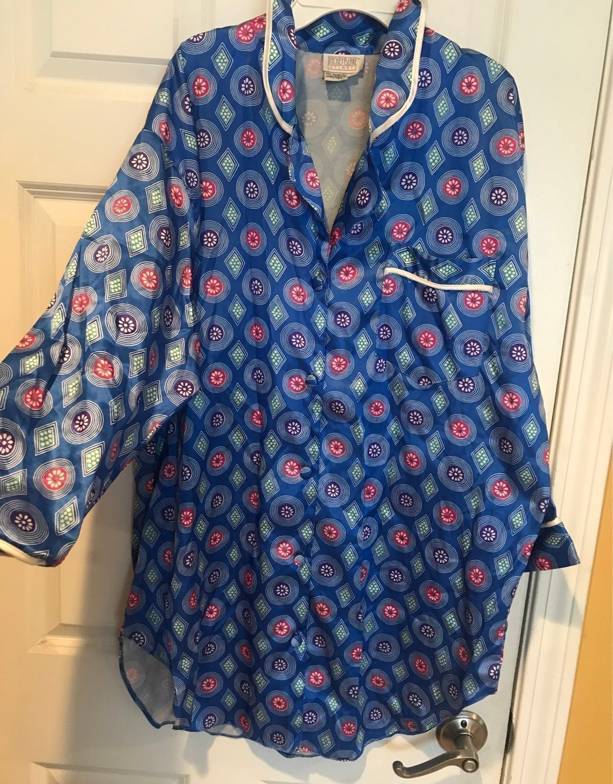 Sleep shirt for woman