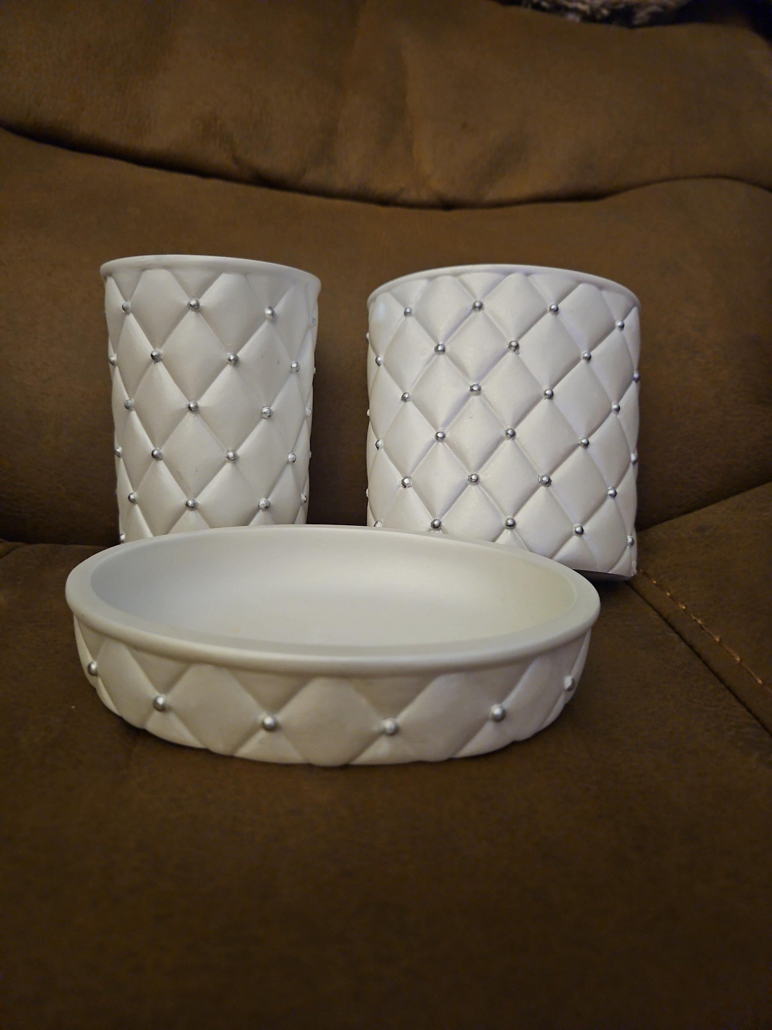Bebe Bathroom Set Pearl White & Silver Beads (3)