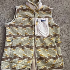 womens patagonia vest XL