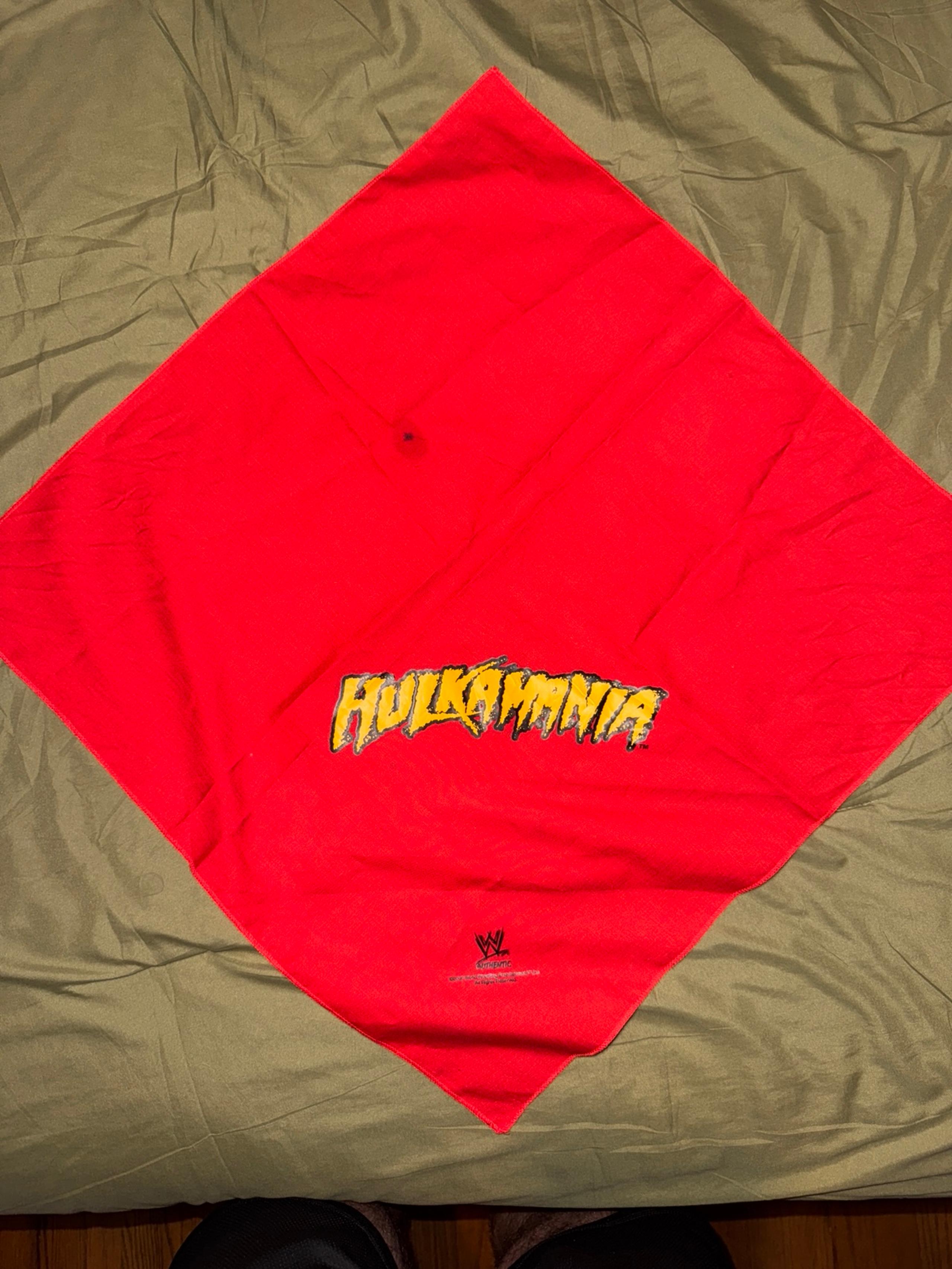 2006 WWE Hulk Hogan Hulkamania Red Yellow Bandana WWE Authentic NWO WCW