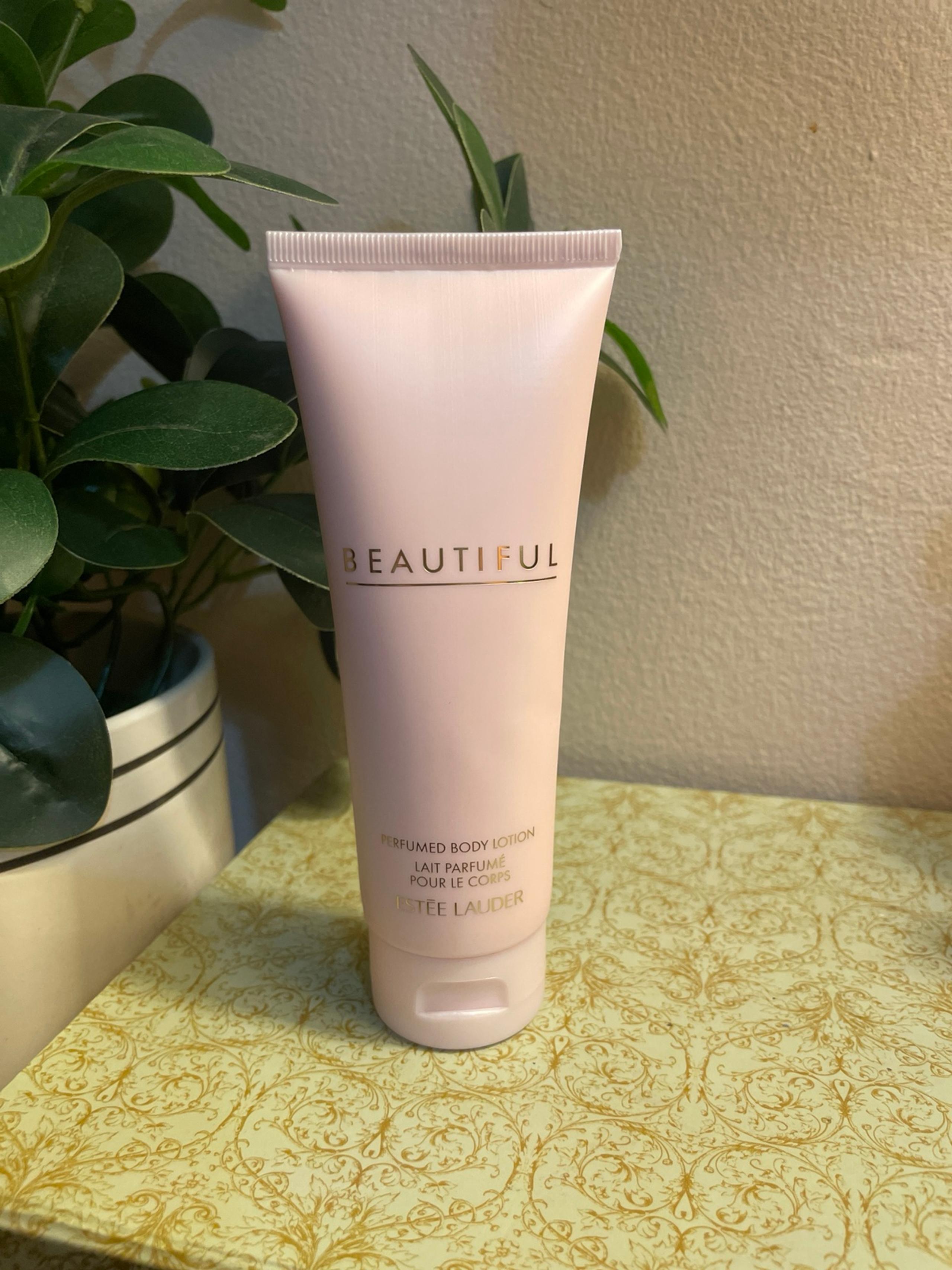 Estée Lauder BEAUTIFUL Perfumed Body Lotion