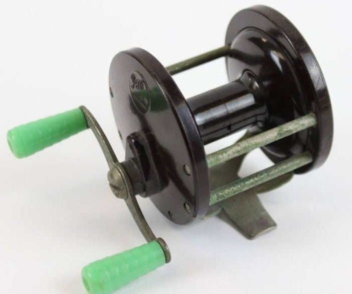 PENN NO.77 Bakelite vintage reel working perfect condition