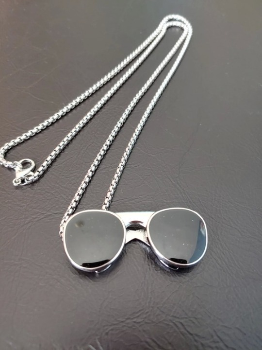 Sunglass Necklace