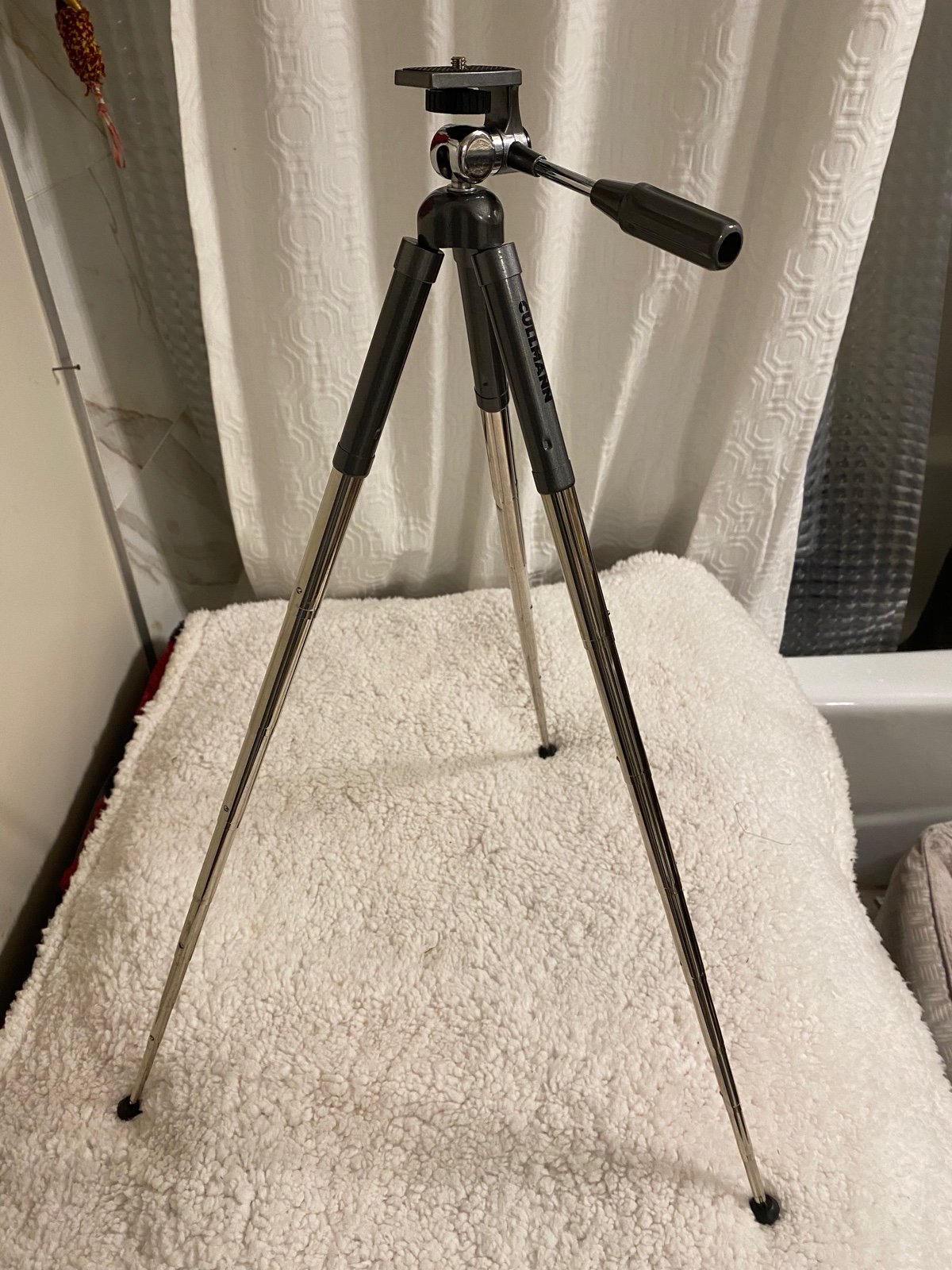 Tripod by Cullmann (German made)