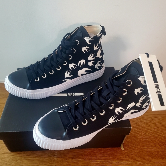MCQ by Alexander McQueen High Top Swallow Vulc Sneaker, EU 40, W10/ M8