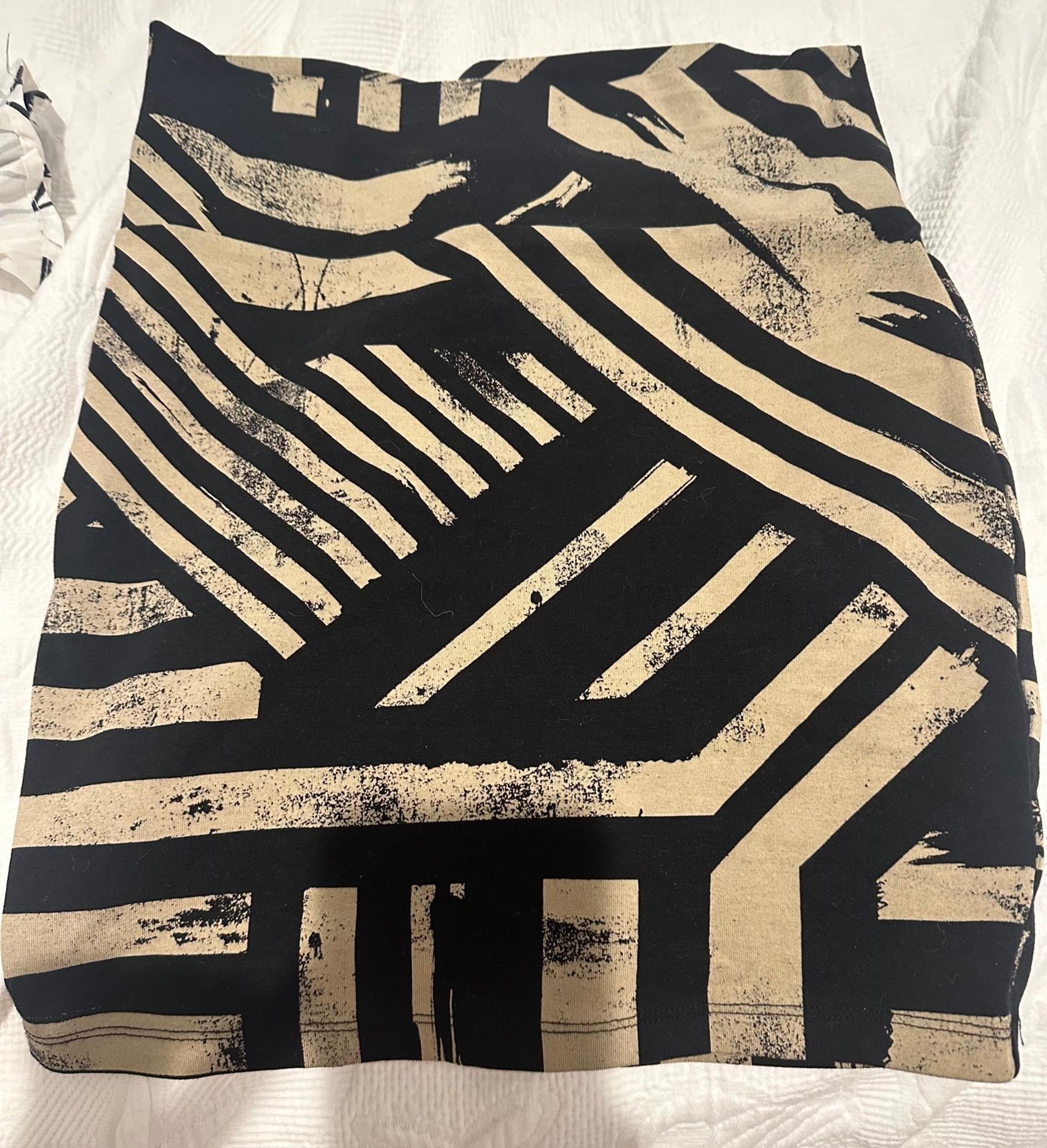 Women’s Decree black and tan mini skirt size small