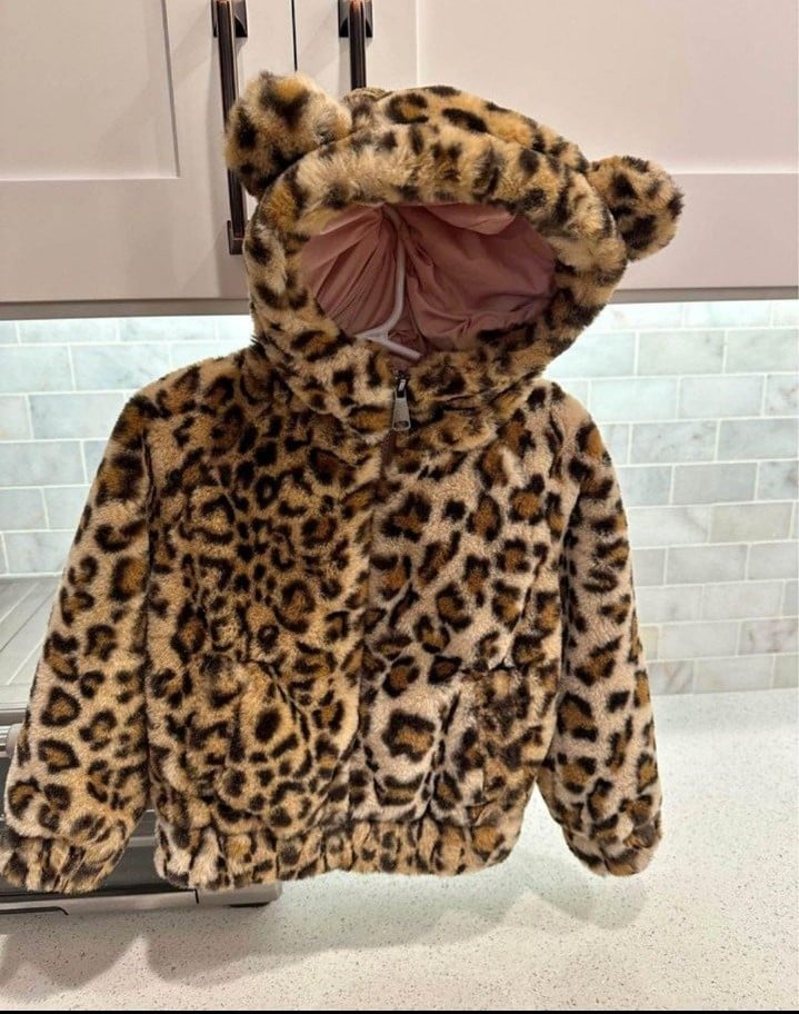 Tucker & Tate faux fur leopard coat