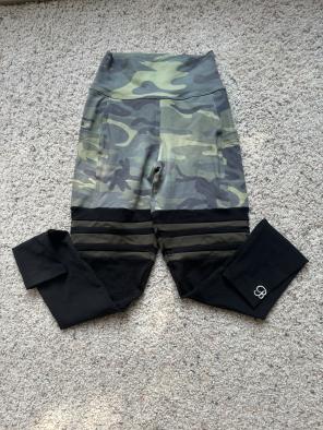 大学生協 割引 Bombshell Sportswear Athletic Leggings | Mercari その他